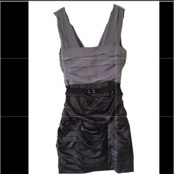 Size 2 Express Grey Color Block Bodycon Layered Ruched Sleeveless Cocktail Dress - Picture 2 of 2